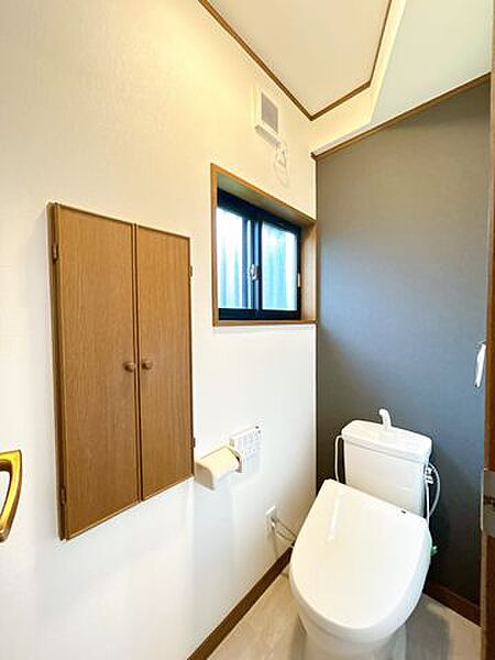 【リフォーム済】トイレです。ジャニス製のトイレに交換いたしました。