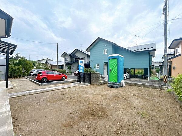 【リフォーム予定】庭です。庭木の剪定、敷地内の除草等を行いました。