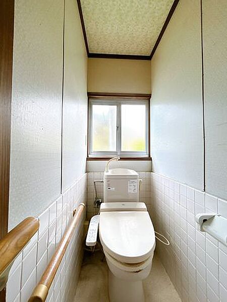 【リフォーム中】トイレです。新品に交換する予定です。直接肌に触れるトイレは新品が嬉しいですよね。