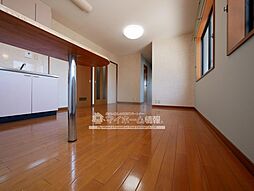 ワイエムヒルズ壱番館 205 2階2LDKのリビング/ダイニング