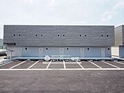 小城駅よりバス19分 徒歩4分 築8年9ヶ月 2階建の賃貸物件