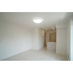 カスタリアVII 102 1階1LDKのリビング/ダイニング