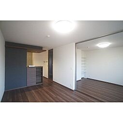 ラ・フルール紅雲 203 2階3LDKのリビング/ダイニング