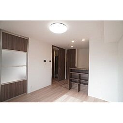 Ｄ−ＲＯＯＭ六供町2丁目 102 1階1LDKのリビング/ダイニング