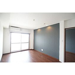 ピエールオリジン 303 3階1LDKのリビング/ダイニング