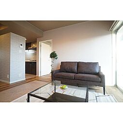 メゾン・ドゥ・フォレ 605 6階2LDKのリビング/ダイニング