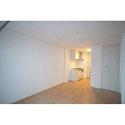 ミラマール B201 2階ワンルームのリビング/ダイニング