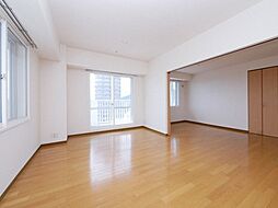 ティアラタワー中島倶楽部 33階2LDKのリビング/ダイニング