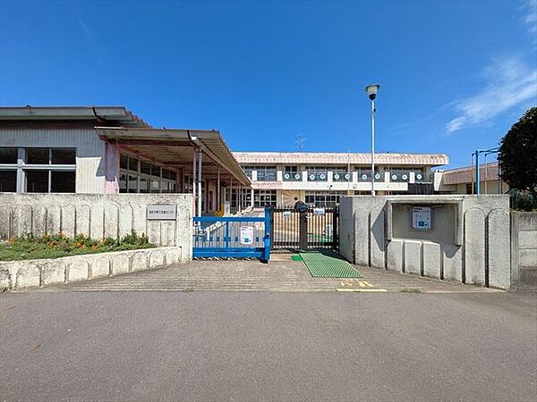 浅井子育て支援センター 一宮市立浅井中保育園 690m