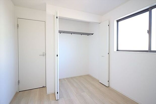 【同社施工例】収納スペース充実！お部屋を広く使えます。