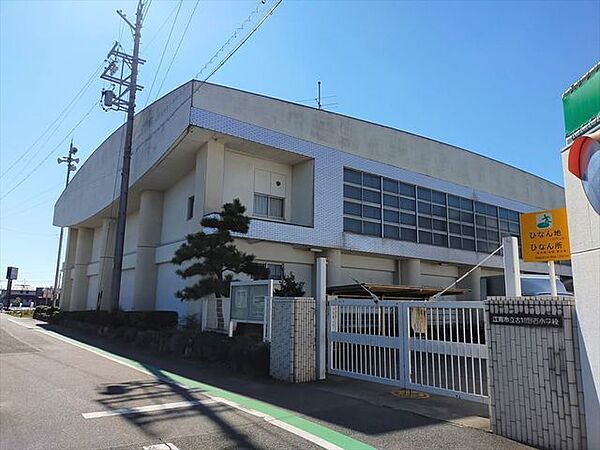 古知野西小学校 981m