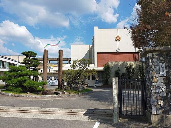 古知野中学校 1190m