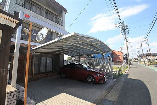 駐車2台可（カーポート付）