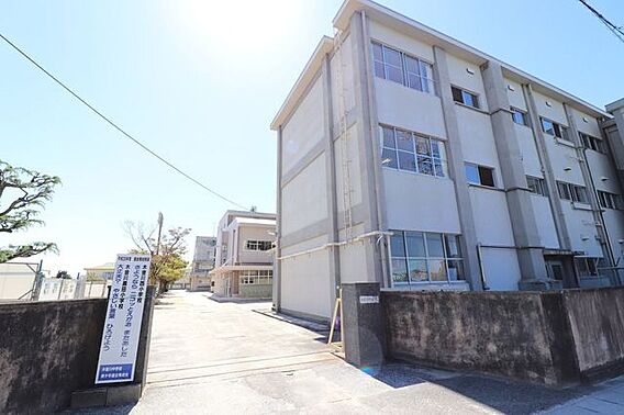 一宮市立木曽川...