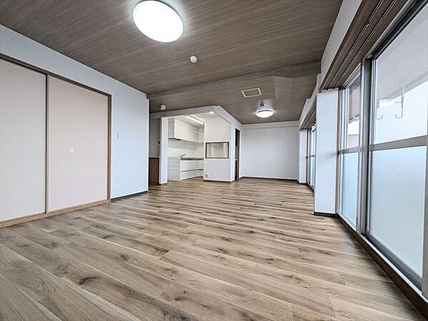 リビング/ダイニングを拡大表示