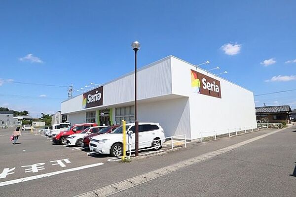 セリア カネスエ瀬部店 530m