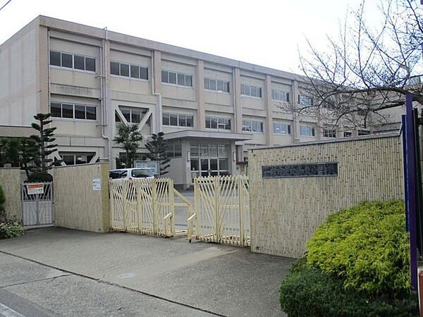一宮市立大和東小学校 1800m