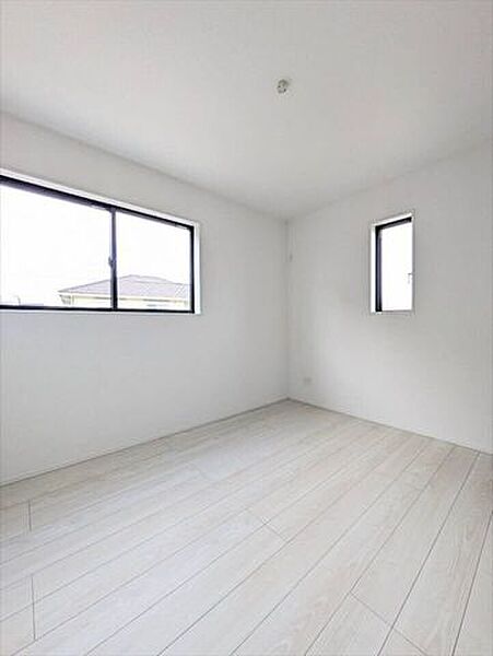洋室を拡大表示