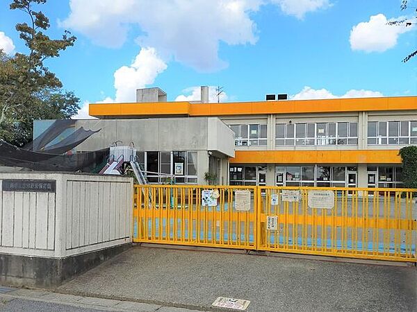 古知野東保育園 520m