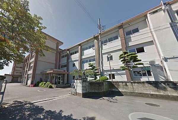 一宮市立千秋中学校 1530m