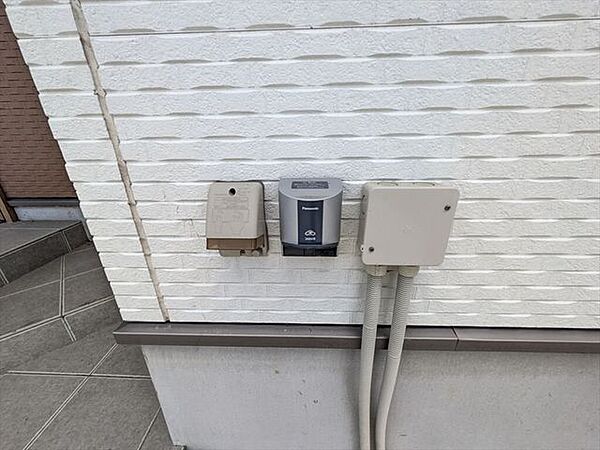 外壁には　屋外用ＥＶ充電コンセント付！