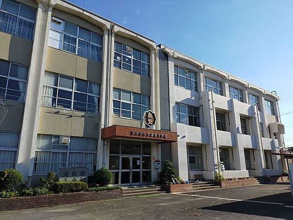 布袋北小学校 700m