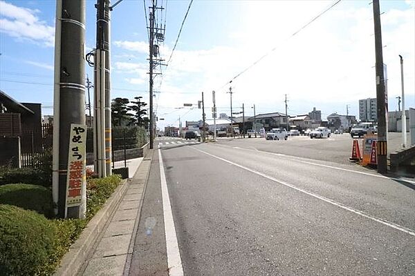 前面道路含む現地写真