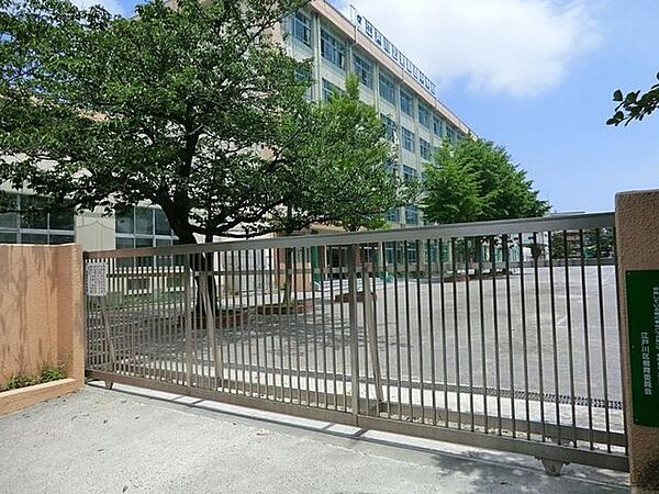 江戸川区立東葛西中学校 徒歩16分。 1280m