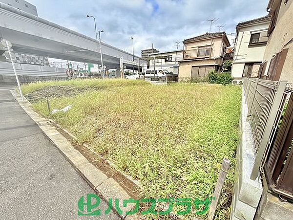 更地でのお引渡しのため、建物の解体費用がかからず、スムーズに建築計画を進められます。（2026.9）
