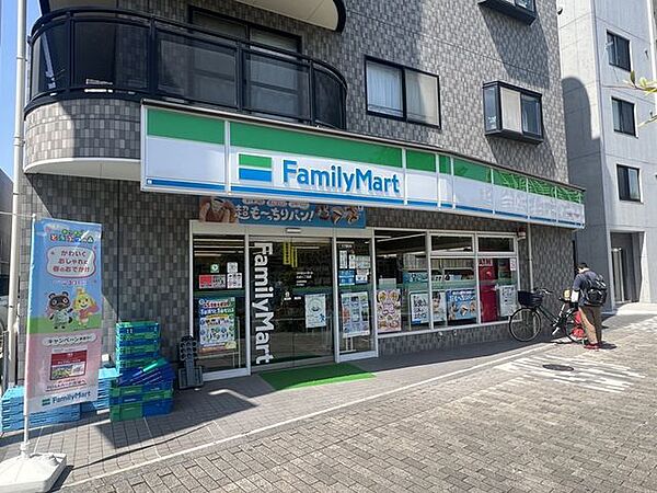 ファミリーマート大島八丁目店 670m