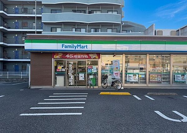 ファミリーマート江戸川興宮町店 340m