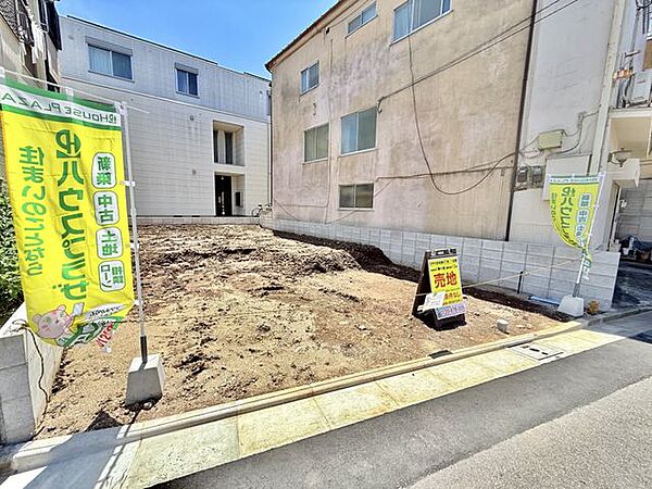JR総武線【新小岩】駅まで徒歩12分の好立地。（2026.7）