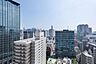 その他：地上29階、地下2階建の21階部分に位置します。高層階ならではの開放的な景色を望むことができます。外の空気を吸ってリフレッシュできそうです。