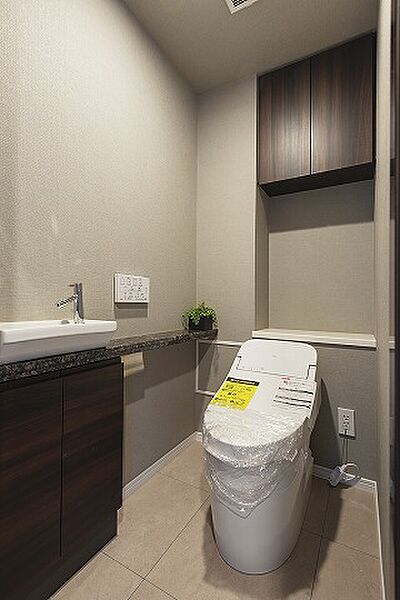 apartment 東京都港区芝２丁目17-11
地図を見る