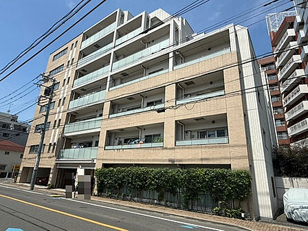 【現地外観写真】杉並区立高井戸小学校まで徒歩7分。お子様が6年間通学するのにも負担が少なめの距離に位置します。子育て世帯にもおすすめです。