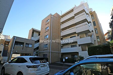 ライオンズマンション覚王山の外観(北西側から)