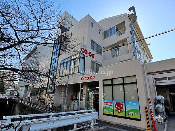 コープあいち(コープ本山)の外観