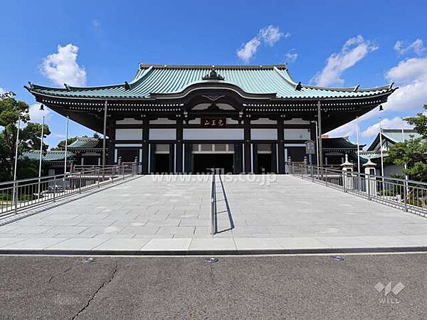 覺王山日泰寺の外観