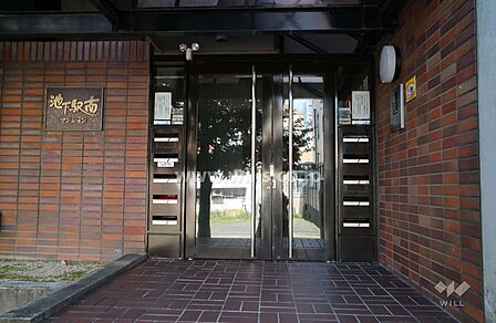エントランス(正面)