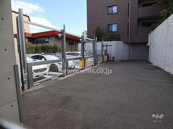 敷地内駐車場(屋外機械式)