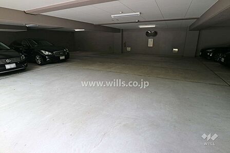 敷地内駐車場(屋内平面式)