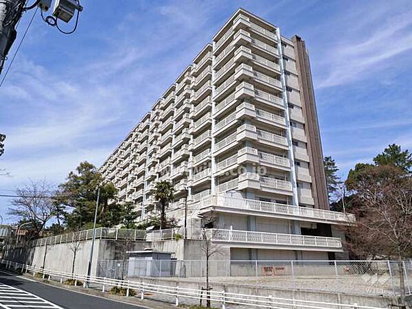 メゾン覚王山月宮殿の外観(南東側から)