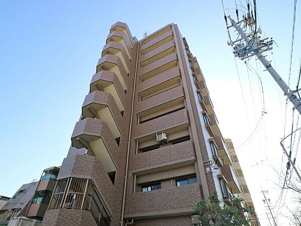 エスポア春岡の外観（北西側から）
