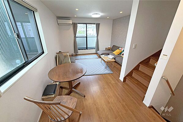リビング/ダイニング 名古屋市千種区内山1丁目 一戸建て