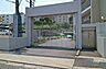 その他：敷地北側の前面道路（東側から）。見通しの良い道路です。周辺は交通量の少ない住宅街です。