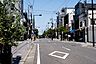 周辺：覚王山商店街の外観