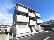 山前駅より徒歩18分 築8年 3階建の賃貸物件