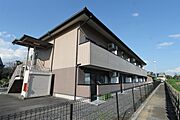 富田駅より徒歩2分 1階 築23年の賃貸物件