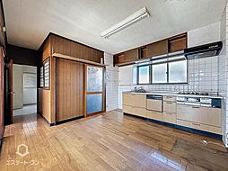 鶴生田町　庭付き中古戸建