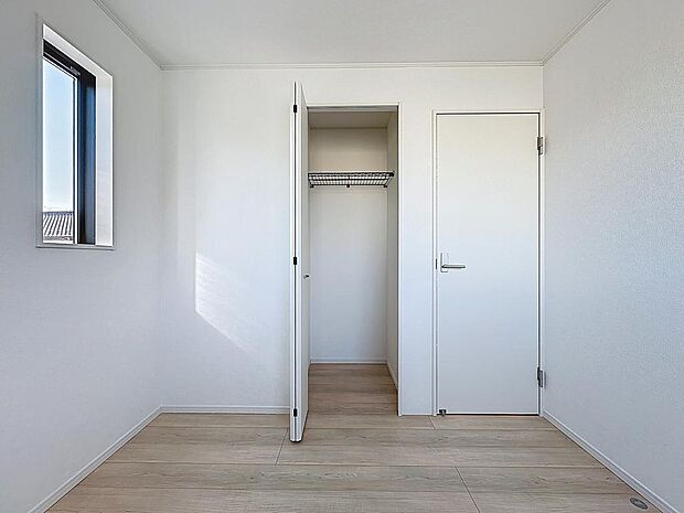 クローゼット付きの洋室で子ども部屋もしっかり確保。